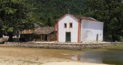 File:Paraty mirim- igreja2.jpg