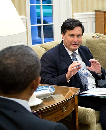 File:Ron Klain briefing Obama 2014.jpg