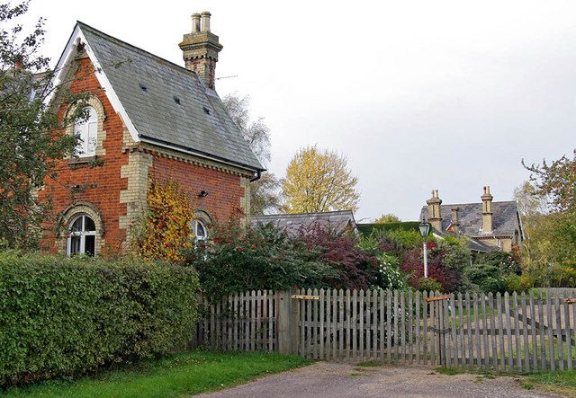 File:Southill Railway Station.jpg