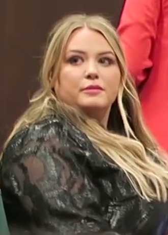 File:Anna Todd NYC 2019.png