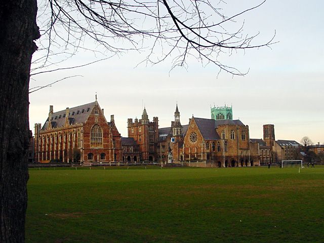 File:Clifton College - geograph.org.uk - 147399.jpg