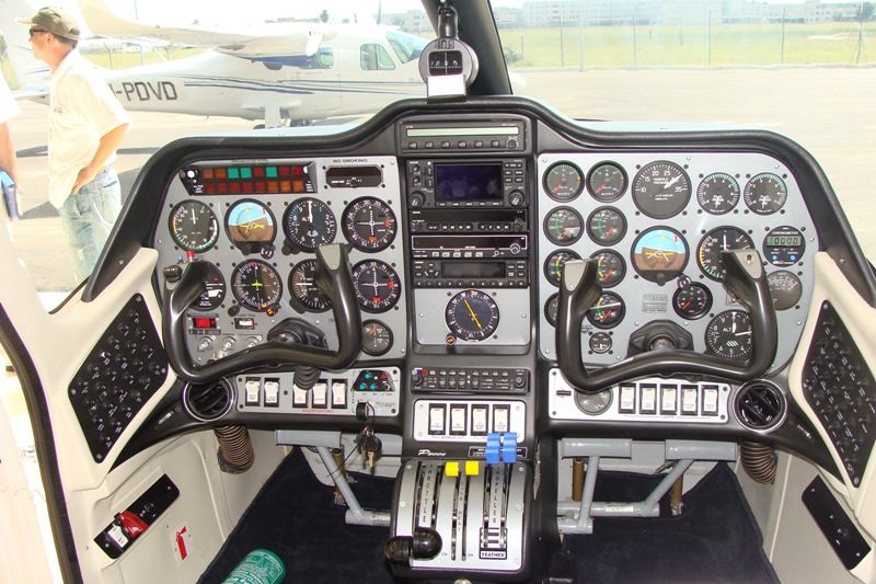 File:P2006T cabin analog.jpg