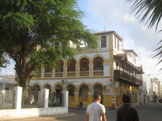 File:Quartier européen à Djibouti.jpg