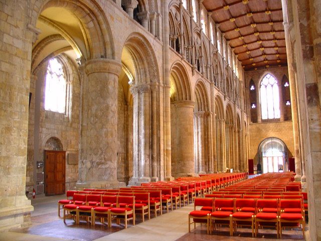 File:Selby Abbey Nave.jpg