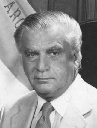 File:Gobernador Antonio Cafiero (cropped).jpg