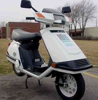 File:Hydrogen scooter ICE- hydride storage.jpg