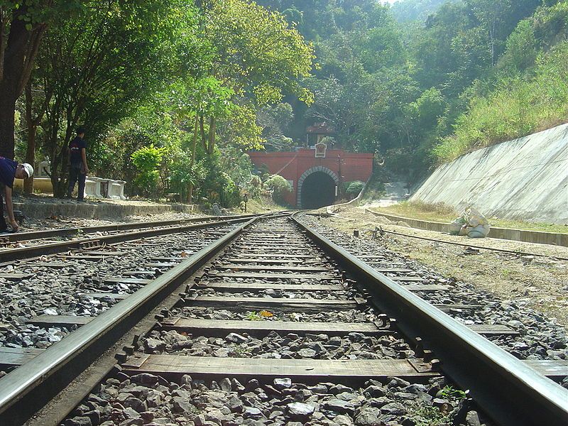 File:Khun Tan Tunnel.jpg