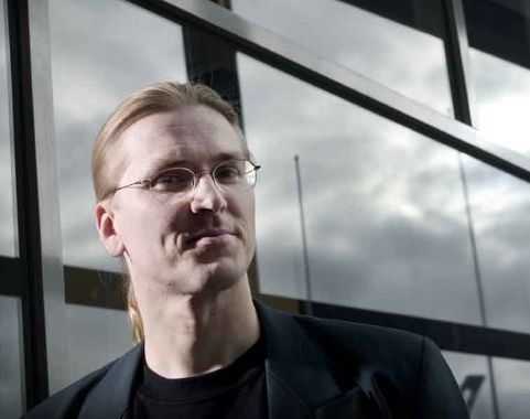 File:Mikko Hypponen (6924572596) (cropped).jpg