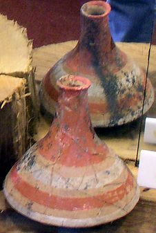 File:Moundville painted pottery HRoe 2010.jpg