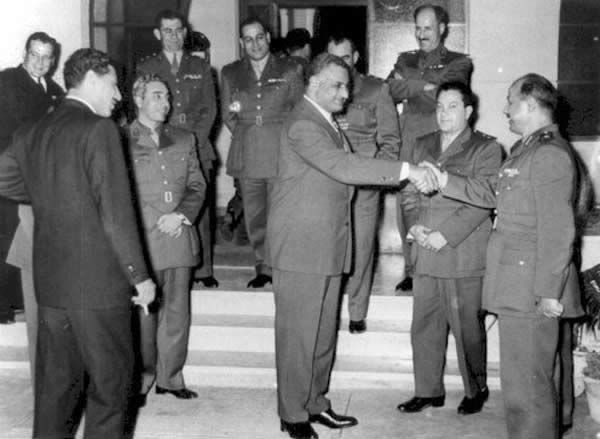 File:Nasser with Syrian Delegation.jpg