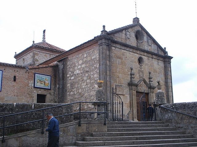 File:Santuario Virgen del Puerto.jpg