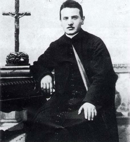 File:Young Pope John XXIII.jpg