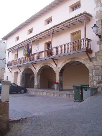 File:Casa de la Villa-Ademuz.JPG