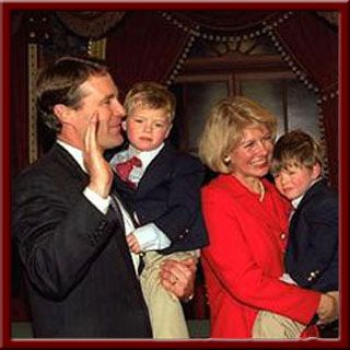 File:Evan Bayh taking oath of office.jpg