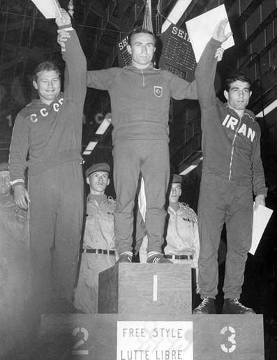 File:Guram Sagaradze, Mahmut Atalay, Hossein Tahami 1966.jpg