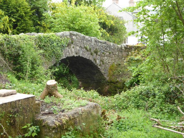 File:Mill Bridge, Boot.jpg