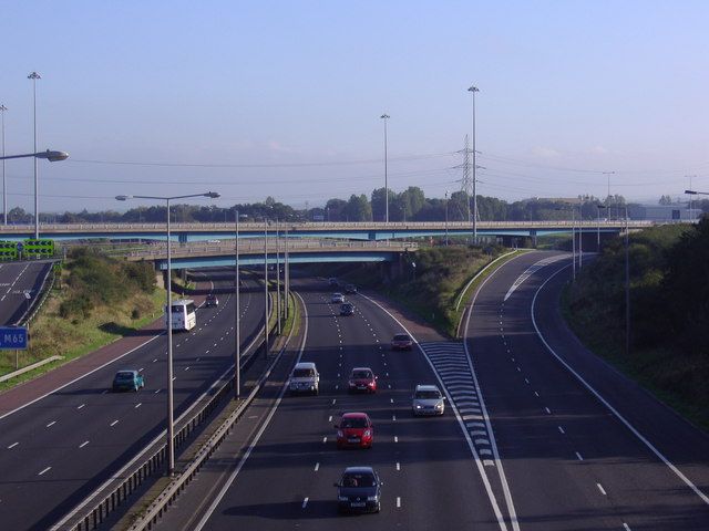 File:Motorway - geograph.org.uk - 260605.jpg