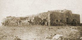 File:Caravanserai of Zor 1913.jpg