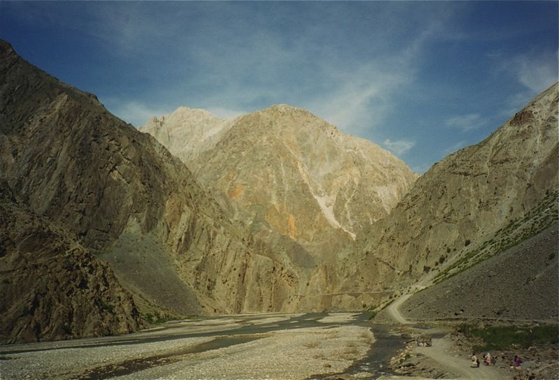 File:Chitral Valley, Pakistan.jpg