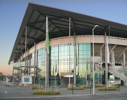 File:Façade of the Volkswagen Arena.jpg