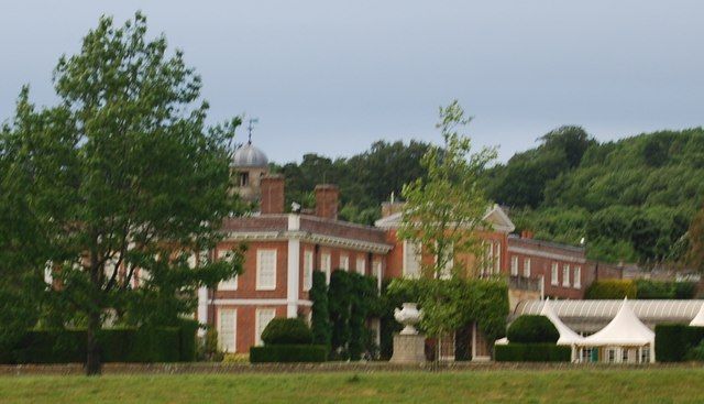 File:Fairlawne House - geograph.org.uk - 1363808.jpg