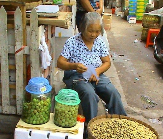 File:Gooseberries in China 01.jpg