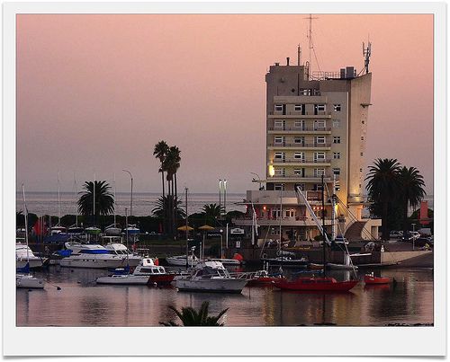 File:Puerto del Buceo.jpg