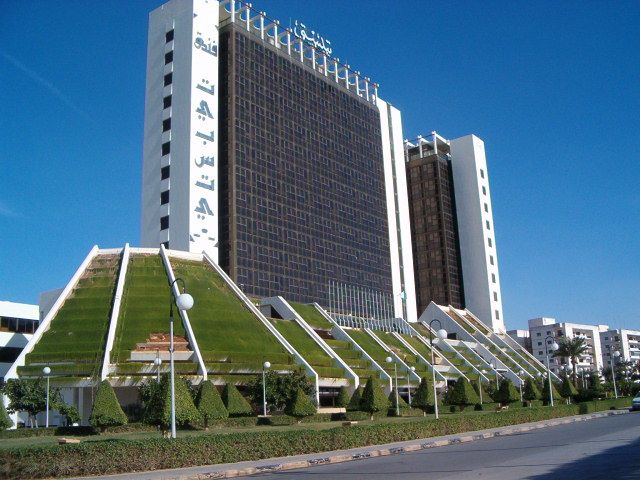 File:Tibesti Hotel in Benghazi.jpg