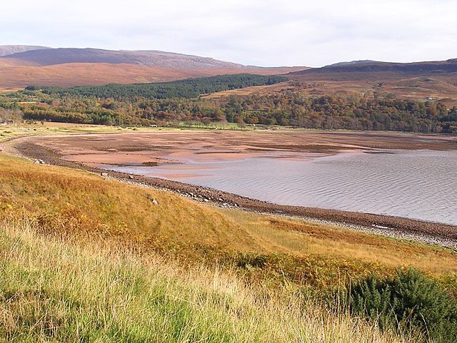 File:Applecross Bay - geograph.org.uk - 1221669.jpg