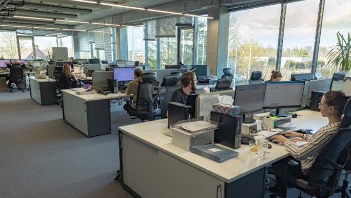 File:Call centre.jpg