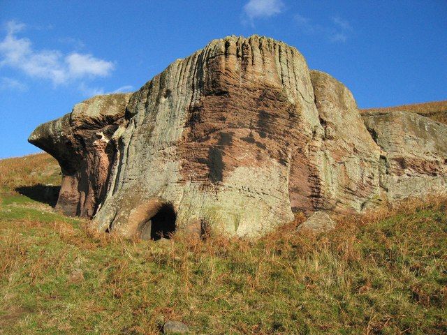 File:Cuddy's Cave - geograph.org.uk - 1085849.jpg