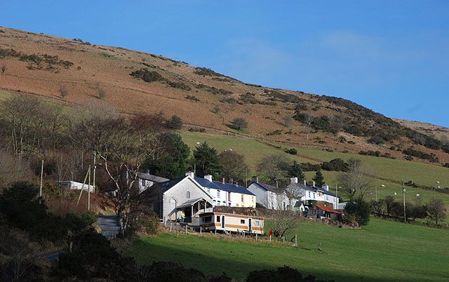 File:Cwmerfyn - geograph.org.uk - 1130024.jpg