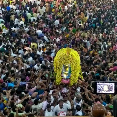 File:KORATTYMUTHY MARIAN PROCESSION.jpg