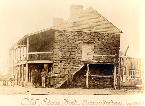 File:Old Stone Fort in 1885.png