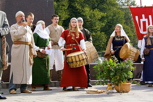 File:Romuvan ceremony (11).PNG