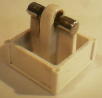 File:Spanish 16amp fuse cap.jpg