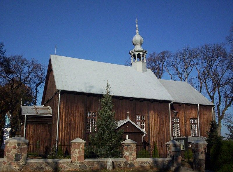 File:Stara Rawa church01.jpg