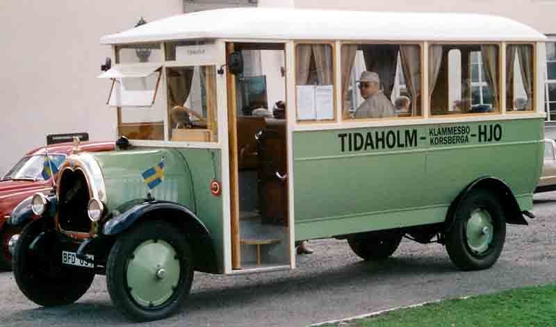 File:Tidaholm TSLO Bus 1925.jpg