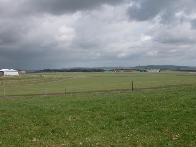 File:Wroughton Airfield - geograph.org.uk - 1846.jpg