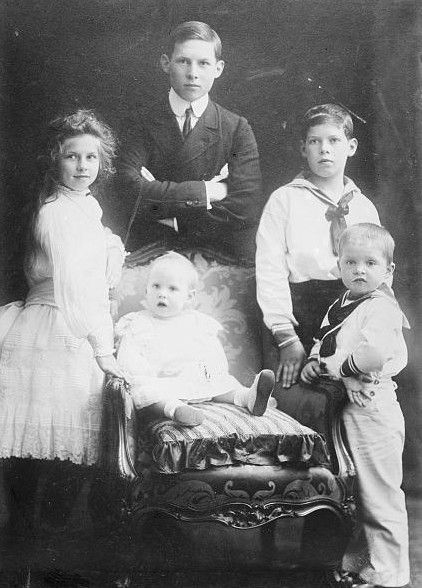 File:Children of King Constantine.jpg