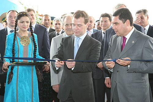 File:Dmitry Medvedev in Turkmenistan 4-5 July 2008-12.jpg