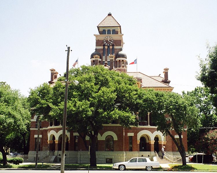 File:Gonzales courthouse 2005.jpg