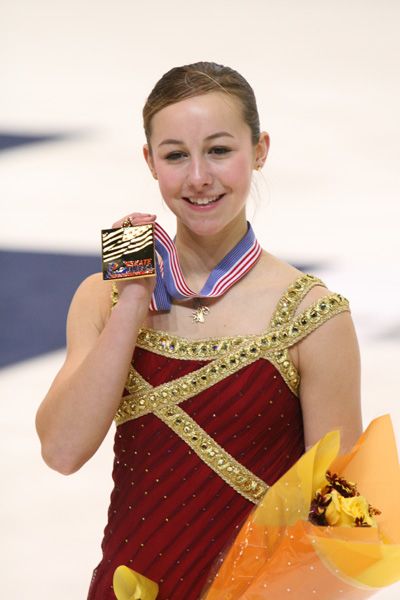 File:Kimmie Meissner Podium 2007 Skate America.jpg