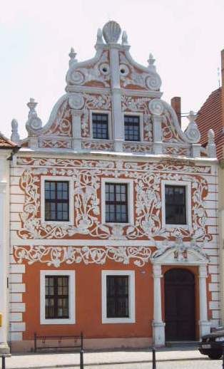 File:Luckau Hausfassade.JPG