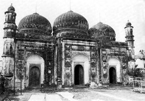 File:Motijhil Mosque, Kala Masjid.jpg