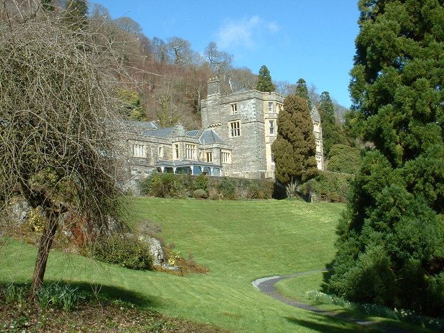 File:Plas Tan-y-Bwlch.jpg