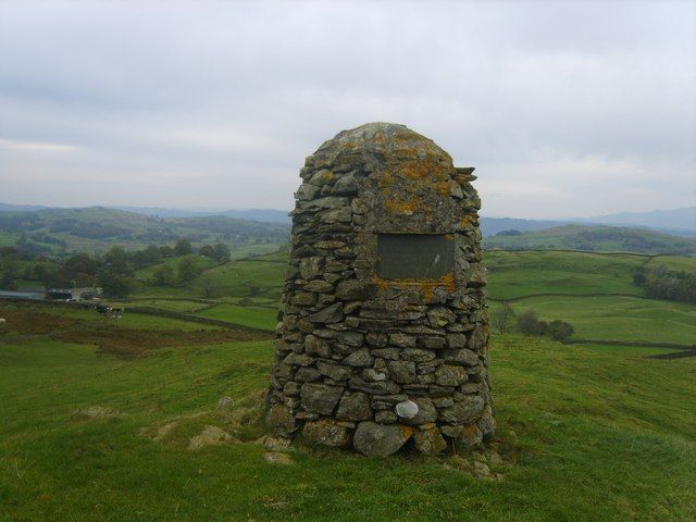 File:Williamson's Monument - geograph.org.uk - 1548665.jpg