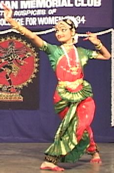 File:Bharatanatyam 27.jpg