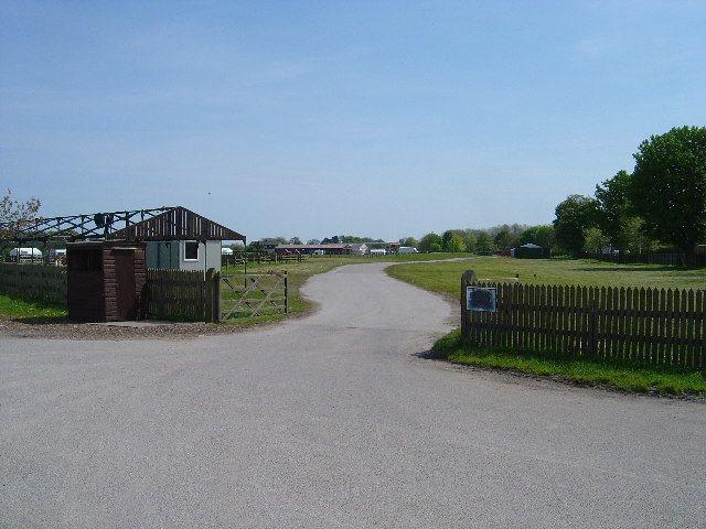 File:Driffield Showground - geograph.org.uk - 9124.jpg