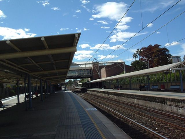 File:Gosford railway station wiki.jpg